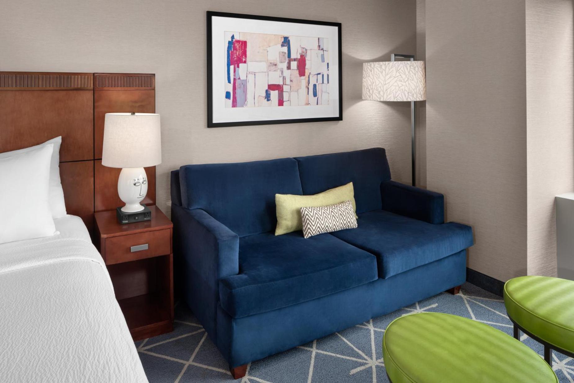 King Room,1674710699:JPEG